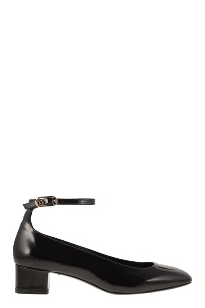 Stuart Weitzman Jane Patent-leather Pumps In Black