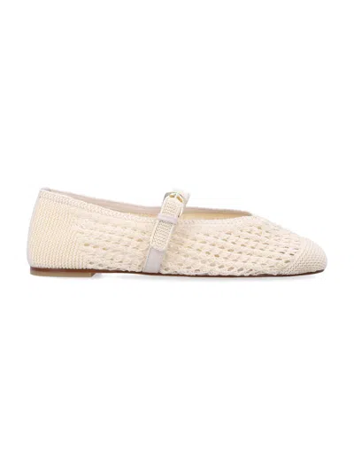 Stuart Weitzman Elegant Flat Shoes For Women In Neutral