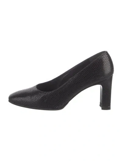 Pre-owned Stuart Weitzman Embossed Leather Pumps In Black