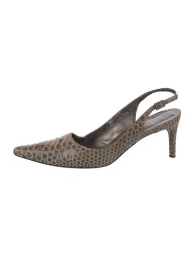 Pre-owned Stuart Weitzman Embossed Leather Slingback Pumps In Brown