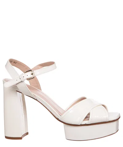 Stuart Weitzman Exposed Heeled Sandals In White