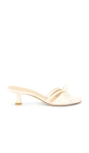 Stuart Weitzman Felicity Leather Bow Kitten-heel Mules In Cream