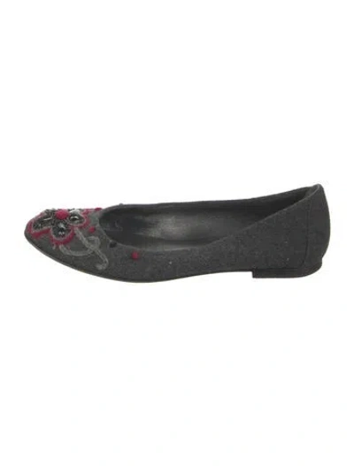Pre-owned Stuart Weitzman Felt Floral Print Ballet Flats In Black