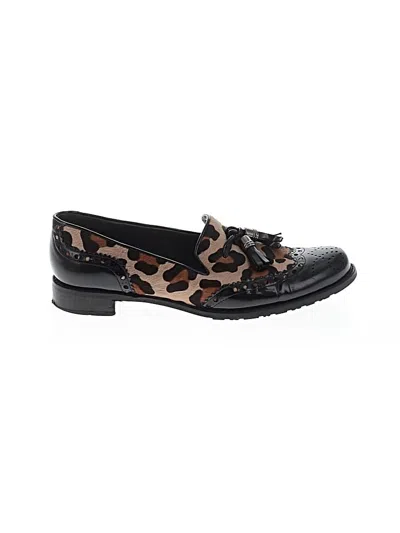 Pre-owned Stuart Weitzman Flats In Black