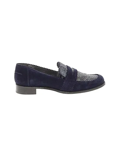 Pre-owned Stuart Weitzman Flats In Blue
