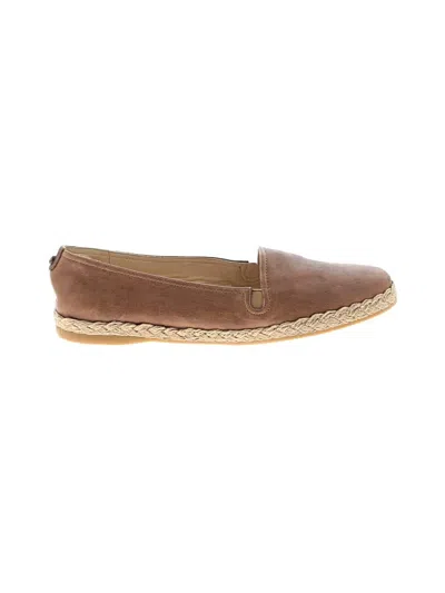 Pre-owned Stuart Weitzman Flats In Brown
