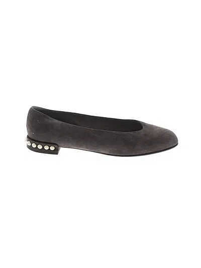 Pre-owned Stuart Weitzman Flats In Gray