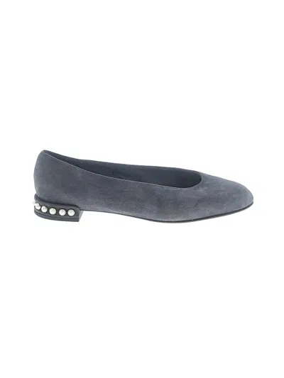 Pre-owned Stuart Weitzman Flats In Gray