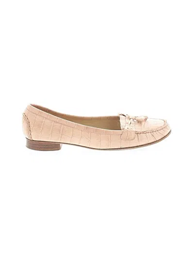 Pre-owned Stuart Weitzman Flats In Ivory