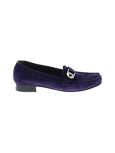 Pre-owned Stuart Weitzman Flats In Purple