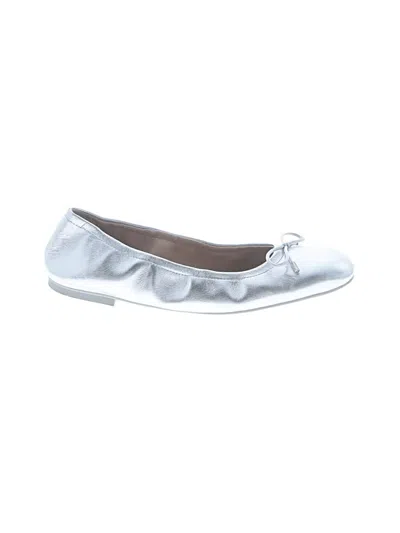 Pre-owned Stuart Weitzman Flats In Silver