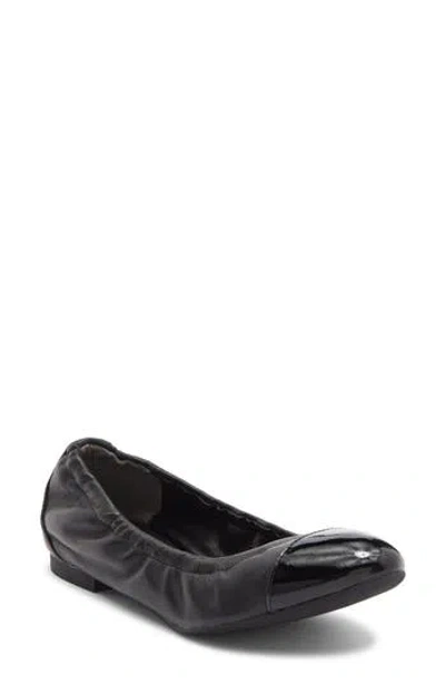 Stuart Weitzman Gabby Foldable Ballet Flat In Black