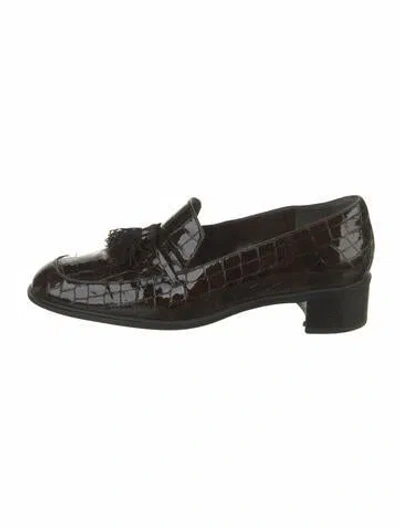 Pre-owned Stuart Weitzman Gg Embossed Embossed Leather Loafers In Brown
