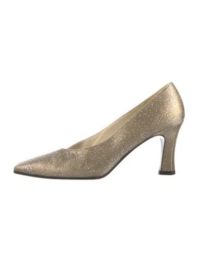 Pre-owned Stuart Weitzman Glitter Glitter Accents Pumps In Multi