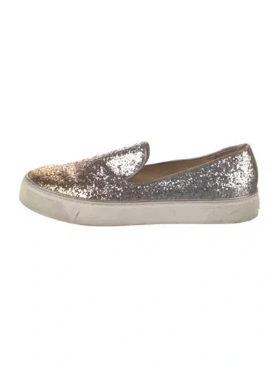 Pre-owned Stuart Weitzman Glitter Patterned Sneakers In Metallic/silver