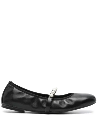 Stuart Weitzman Goldie Leather Ballet Flats In Black