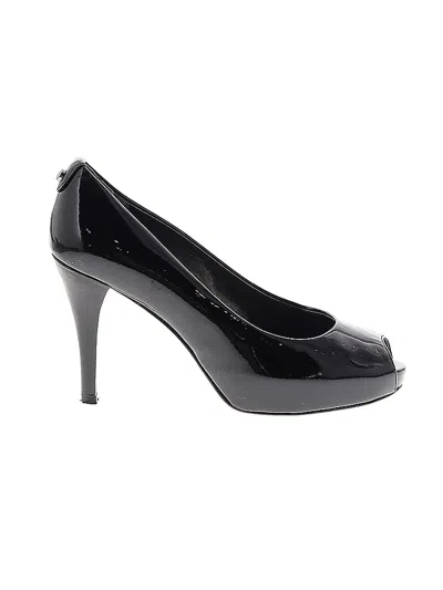 Pre-owned Stuart Weitzman Heels In Black