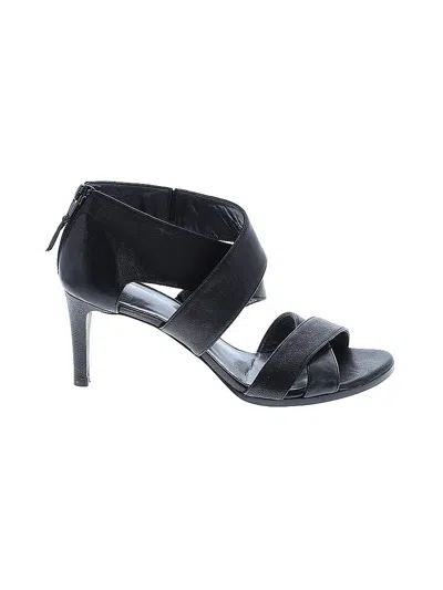 Pre-owned Stuart Weitzman Heels In Black