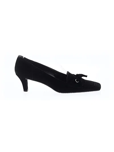 Pre-owned Stuart Weitzman Heels In Black