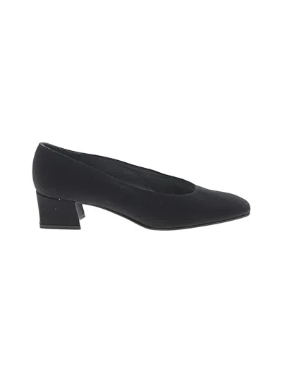 Pre-owned Stuart Weitzman Heels In Black