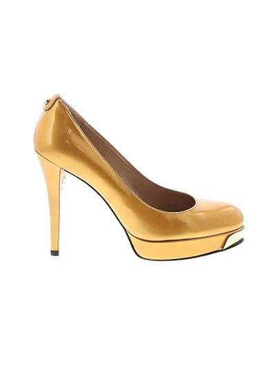 Pre-owned Stuart Weitzman Heels In Gold