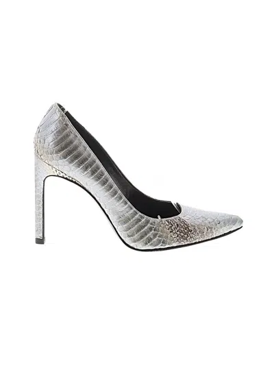 Pre-owned Stuart Weitzman Heels In Gray