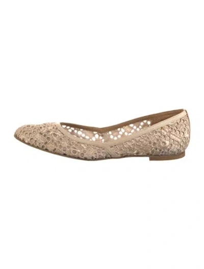 Pre-owned Stuart Weitzman Lace Pattern Embroidered Accent Ballet Flats In Neutral