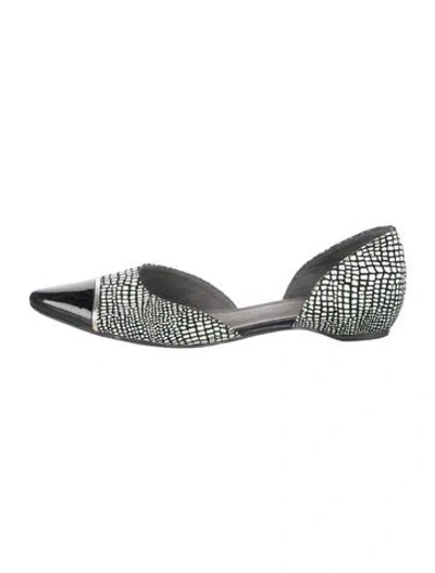Pre-owned Stuart Weitzman Leather Animal Print Flats In Black