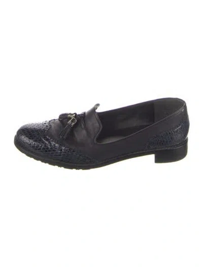 Pre-owned Stuart Weitzman Leather Animal Print Loafers In Blue