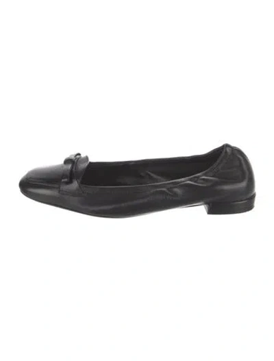 Pre-owned Stuart Weitzman Leather Ballet Flats In Black