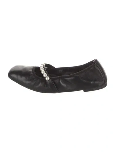 Pre-owned Stuart Weitzman Leather Ballet Flats In Black