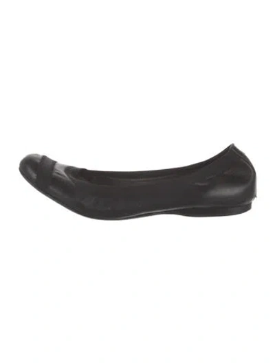 Pre-owned Stuart Weitzman Leather Ballet Flats In Black