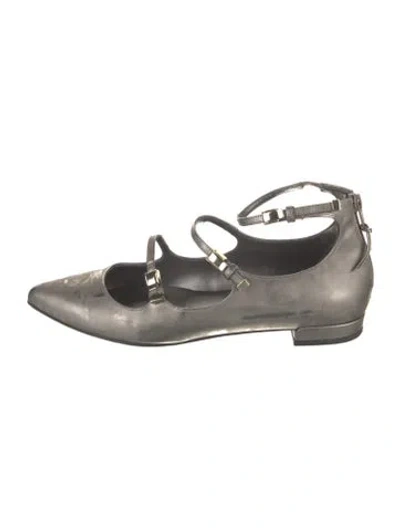 Pre-owned Stuart Weitzman Leather Ballet Flats In Gray