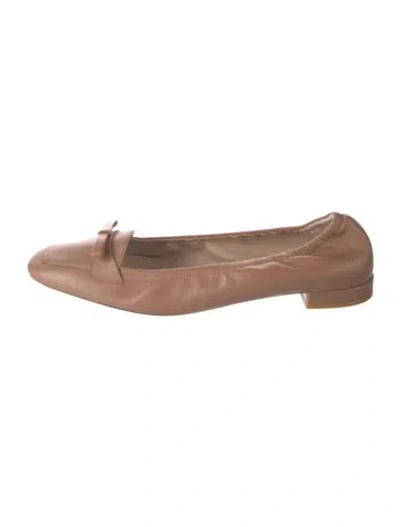 Pre-owned Stuart Weitzman Leather Ballet Flats In Neutral