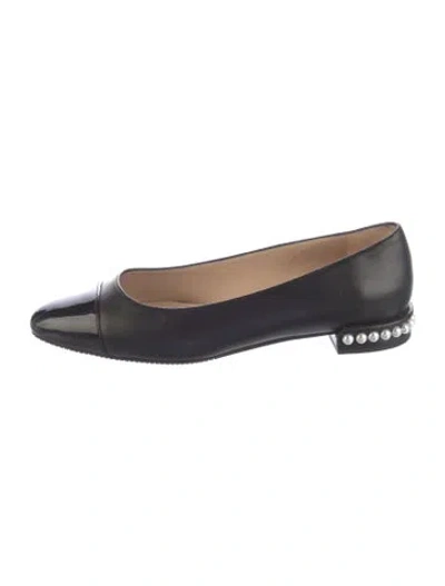Pre-owned Stuart Weitzman Leather Beaded Accents Flats In Black