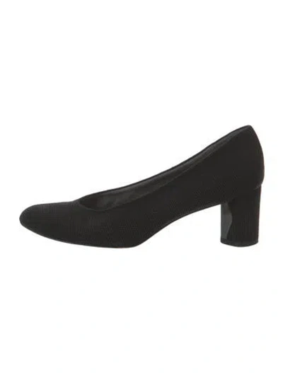 Pre-owned Stuart Weitzman Leather Beaded Accents Pumps In Black
