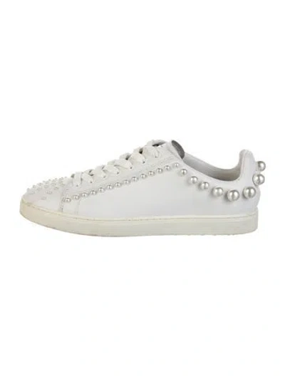 Pre-owned Stuart Weitzman Leather Beaded Accents Sneakers In White