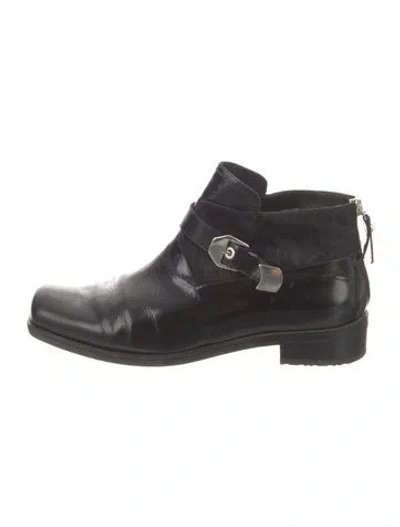 Pre-owned Stuart Weitzman Leather In Black