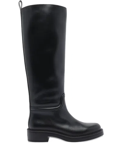 STUART WEITZMAN LEATHER BOOTS
