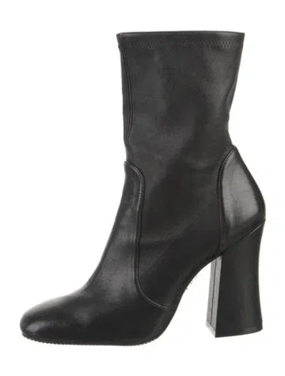 Pre-owned Stuart Weitzman Leather Boots In Black