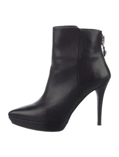 Pre-owned Stuart Weitzman Leather Boots In Black