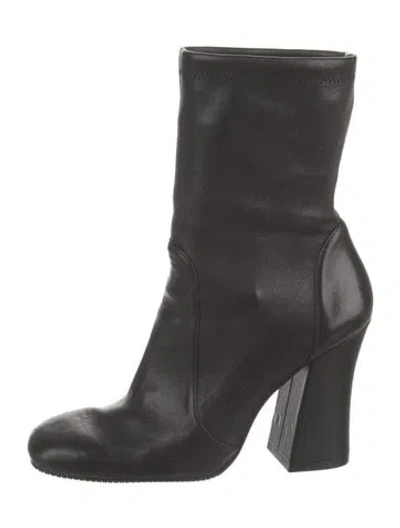 Pre-owned Stuart Weitzman Leather Boots In Black