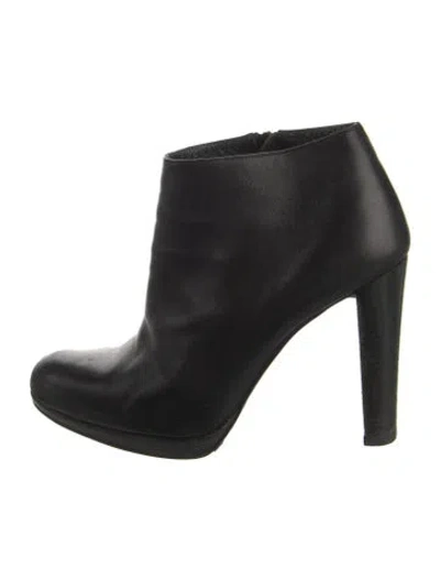 Pre-owned Stuart Weitzman Leather Boots In Black