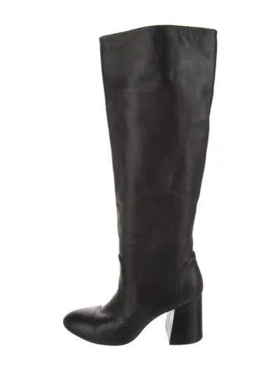 Pre-owned Stuart Weitzman Leather Boots In Black