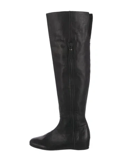 Pre-owned Stuart Weitzman Leather Boots In Black