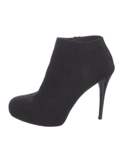 Pre-owned Stuart Weitzman Leather Boots In Black