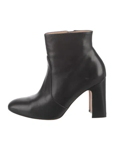 Pre-owned Stuart Weitzman Leather Boots In Black