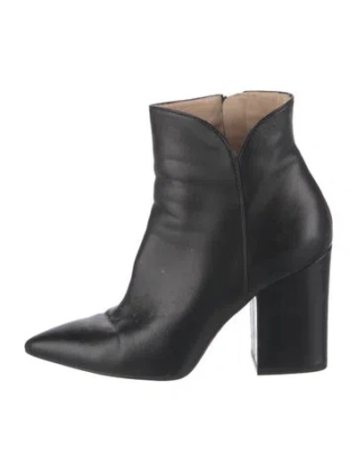 Pre-owned Stuart Weitzman Leather Boots In Black