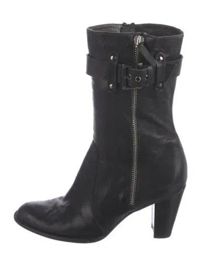 Pre-owned Stuart Weitzman Leather Boots In Black