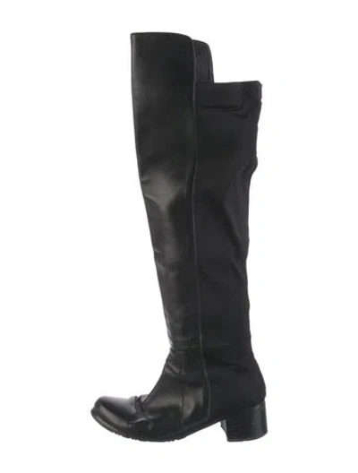Pre-owned Stuart Weitzman Leather Boots In Black